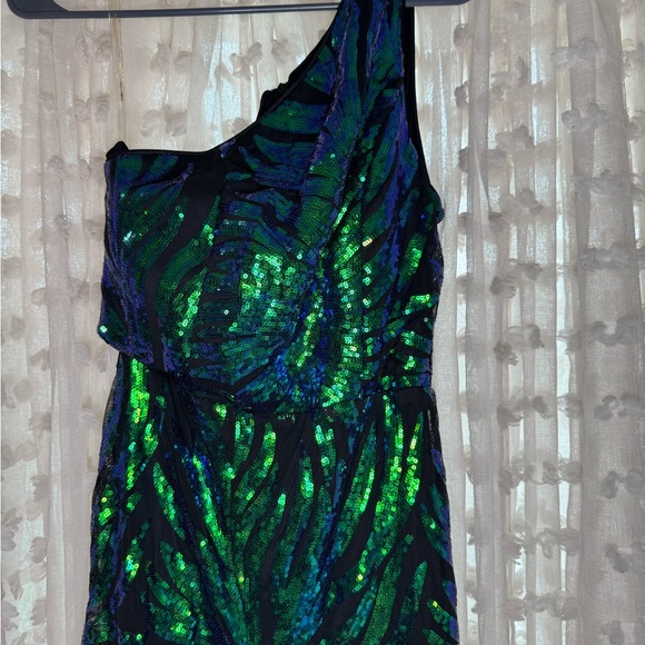 Vibrant Sequin One-Shoulder Dress - Picture 3 of 12
